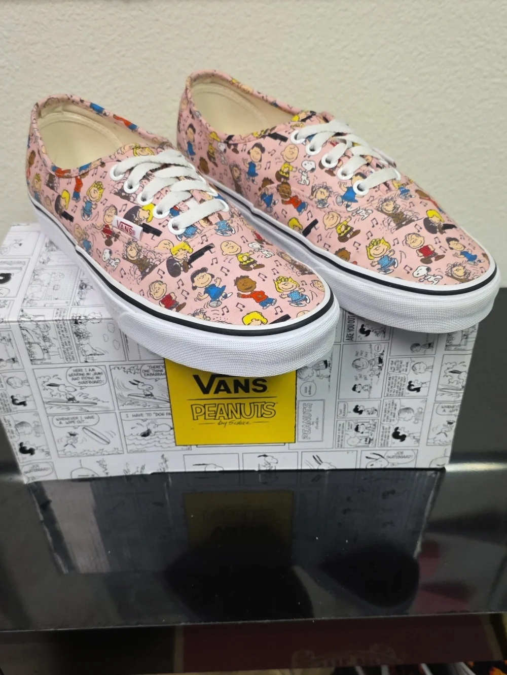 Vans x Peanuts Dance Party Pink Men’s 7.5 Women’s 9 New